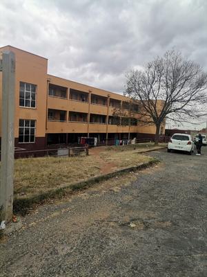 Apartment / Flat For Sale in South Hills, Johannesburg