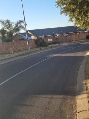 Townhouse For Sale in Ormonde, Johannesburg