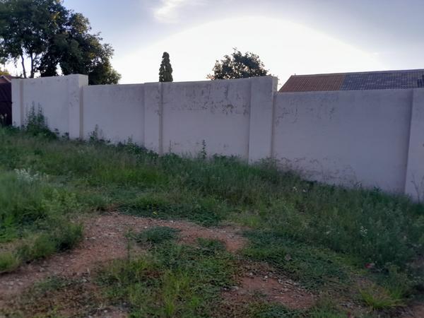 Property For Sale in Moffatt View, Johannesburg